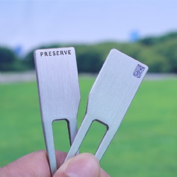 custom shape golf divot tool ptich fork
